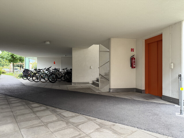 Schöne 2 Zimmer Erdgeschoss Whg  +  20m² Wintergarten 