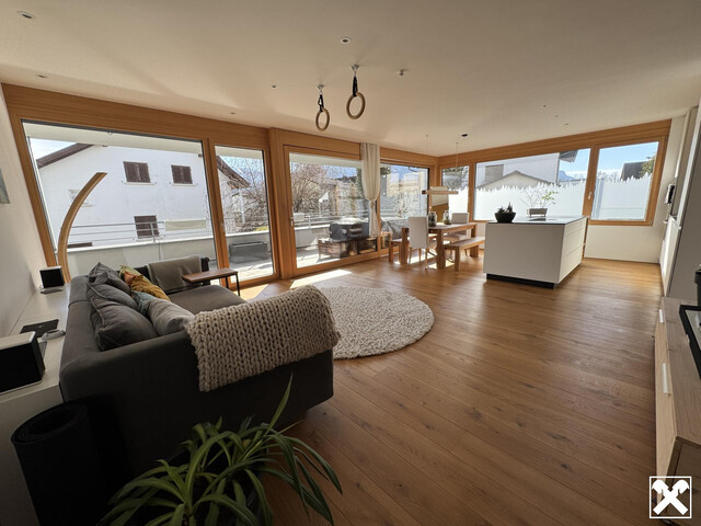 Ihr neues Zuhause wartet: Hochwertige 3-Zimmerwohnung in Kleinwohnanlage