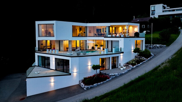 Eichenberg: Exklusives Penthouse mit atemberaubender Seesicht