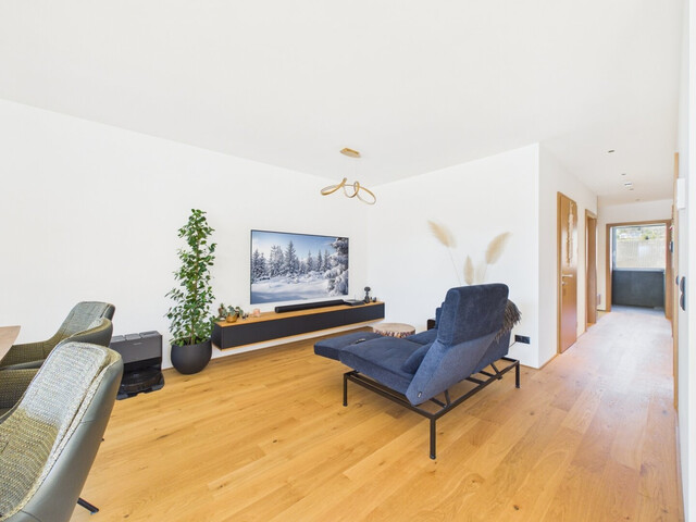 Neuwertige 4-Zimmerwohnung in Klaus mit großer Terrasse