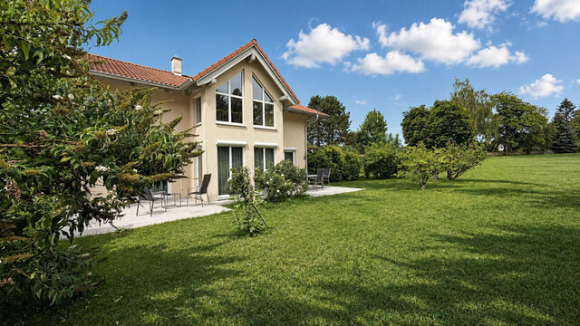 Einfamilienhaus in ruhiger, seenaher Lage