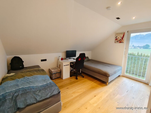 Stilvolles Einfamilienhaus mit Einliegerwohnung, Designausstattung & Traumgarten