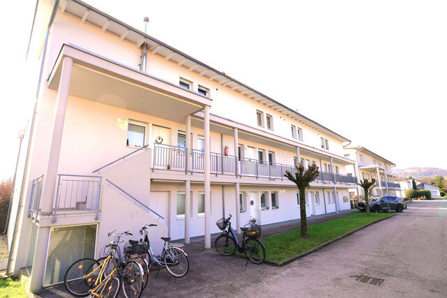 Lustenau, Am Böhler: helle 3-Zimmer-Wohnung mit grosser Terrasse und TG-Platz