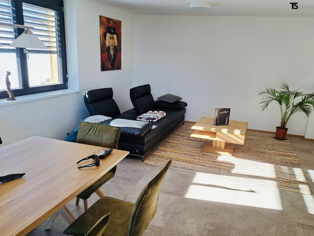 Bürserberg: neuwertige 2-Zimmer-Terrassen-Wohnung ca. 59 m² mit verglaster Panorama-Terrasse ca. 21 m² (Baujahr 2022)