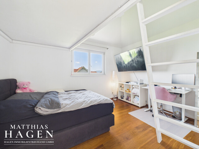 Stylishes Einfamilienhaus mit großem Garten in ruhiger Lage