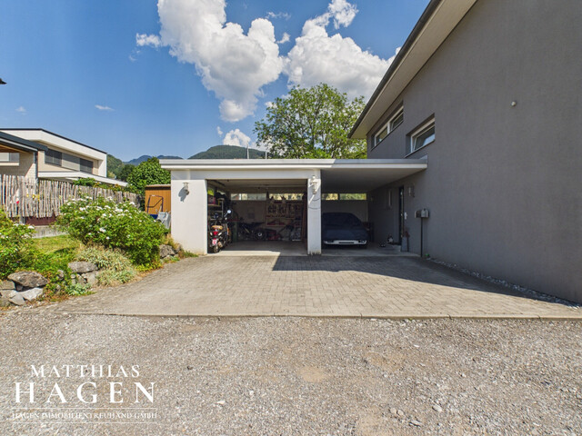 Stylishes Einfamilienhaus mit großem Garten in ruhiger Lage