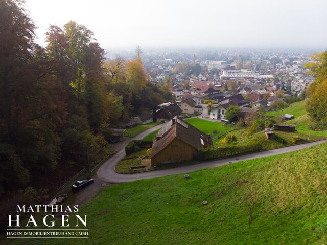 Seltenheit: Kleine Landwirtschaft mit Blick über Dornbirn