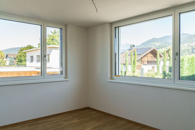 Ruhige, modernde und sehr helle 3-Zi-Terrassenwohnung