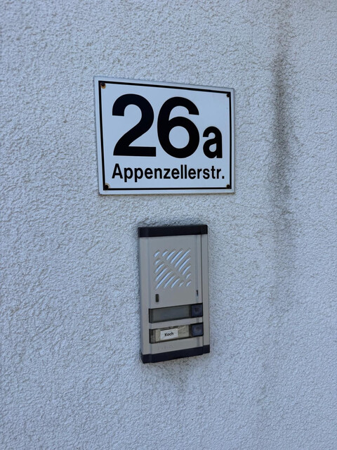 Charmantes Doppelhaus mit Wintergarten und großzügigem Garten in Hohenems!