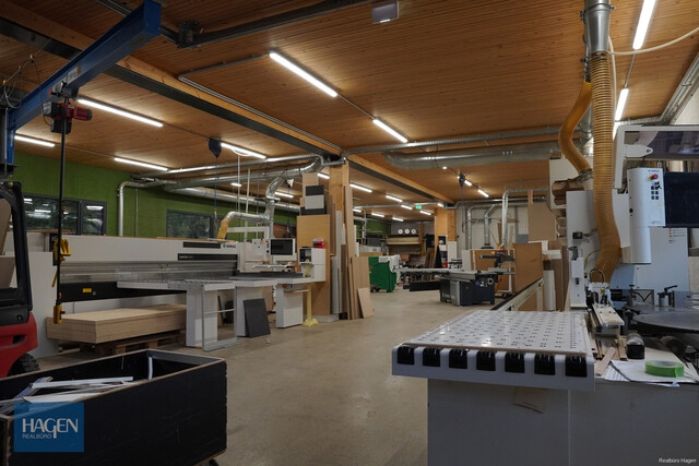 Vielseitig verwendbare Gewerbehalle mit guter Infrastruktur 
in Hohenems
