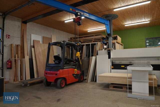 Vielseitig verwendbare Gewerbehalle mit guter Infrastruktur 
in Hohenems