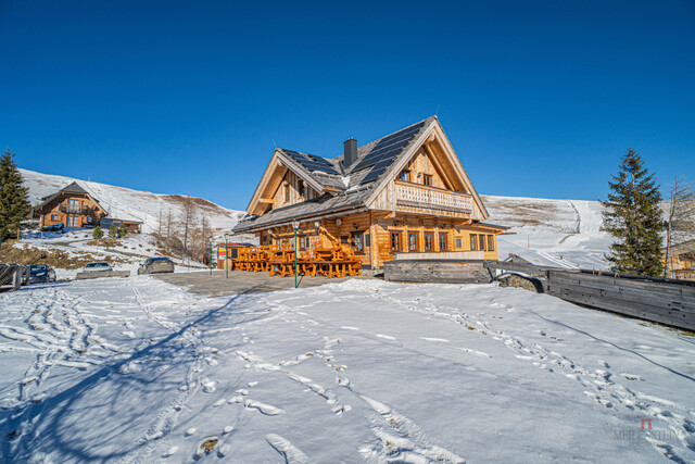 Neuwertiges Chalet Dorf mit Alm-Gasthof in bester Lage am Falkert - direkt neben der "Heidi-Alm"