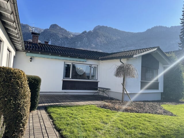 Villa in Hohenems - Wohnen im Grünen!