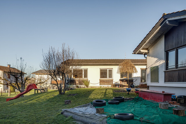 Villa in Hohenems - Wohnen im Grünen!