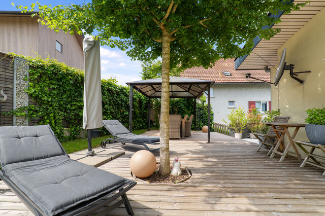 Ein-/ Zweifamilienhaus in Hörbranz -  Familienidylle im Grünen