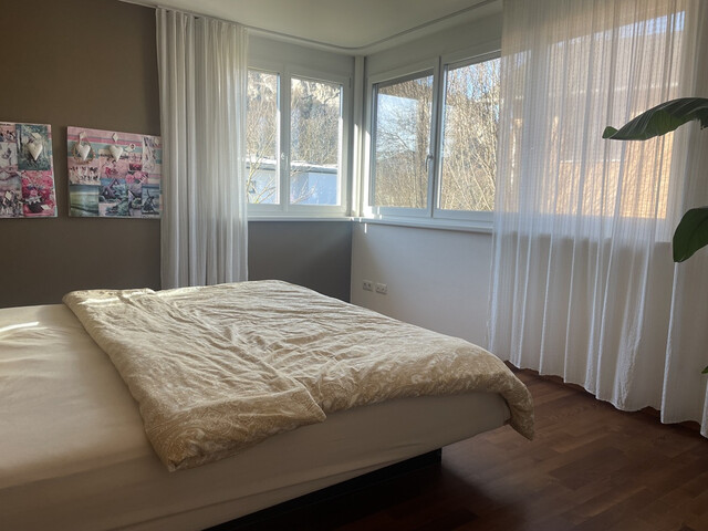 Traumhaftes Haus mit großen, hellen Räumen, großer Terrasse, Garten & Garage in Top-Lage!