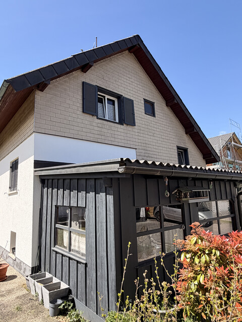 Älteres Einfamilienhaus an sehr ruhiger Wohnlage