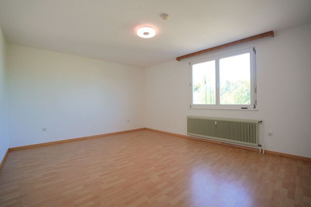 Geräumige 4-Zimmer-Wohnung mit großer Terrasse
