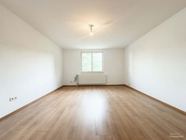 Modernisierte 2,5-Zimmer-Wohnung in Seenähe