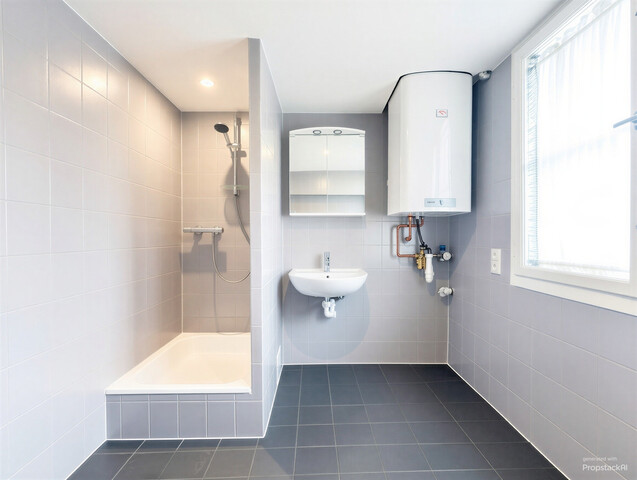 Modernisierte 2,5-Zimmer-Wohnung in Seenähe