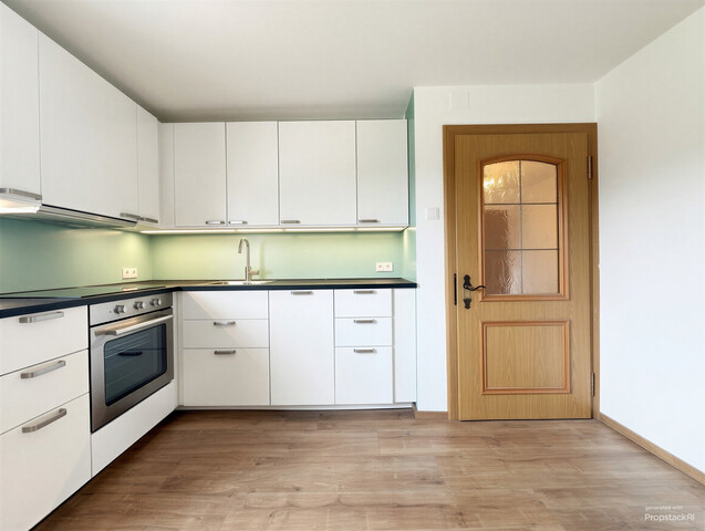 Modernisierte 2,5-Zimmer-Wohnung in Seenähe