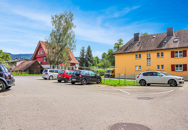 Modernisierte 2,5-Zimmer-Wohnung in Seenähe