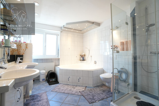 Platz für die gesamte Familie - Sehr gepflegte Wohnung zu verkaufen