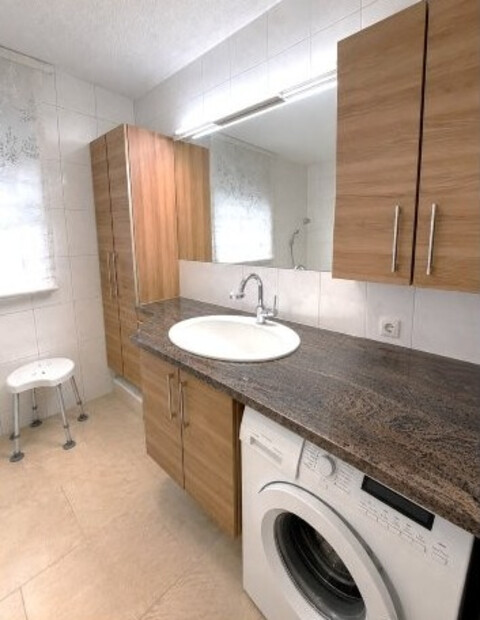 Moderne 3 Zimmerwohnung mit Terrasse inklusive TG Platz zum Verkauf