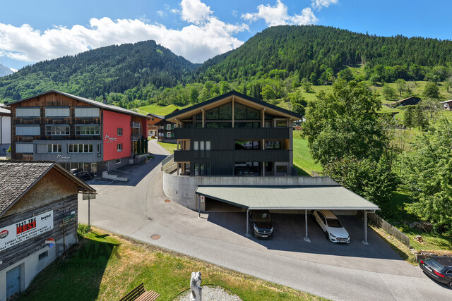 Über den Dingen wohnen – stilvolle Maisonette mit unvergleichlicher Aussicht