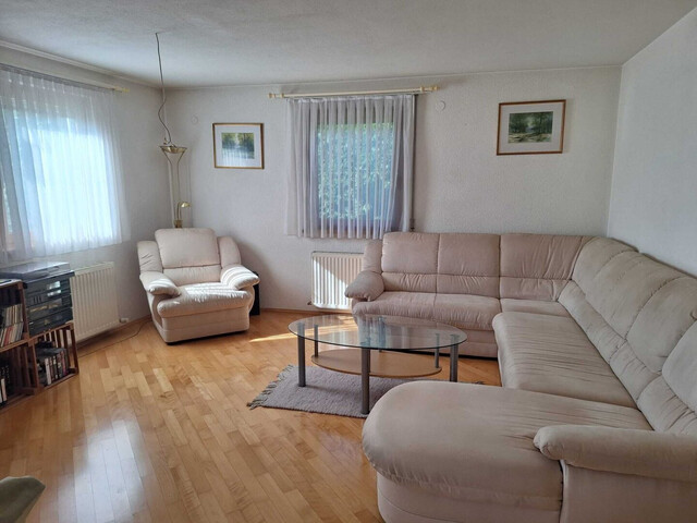 Grosszügiges Einfamilienhaus mit Einliegerwohnung in sonniger und idyllischer Lage von Ludesch zu verkaufen!