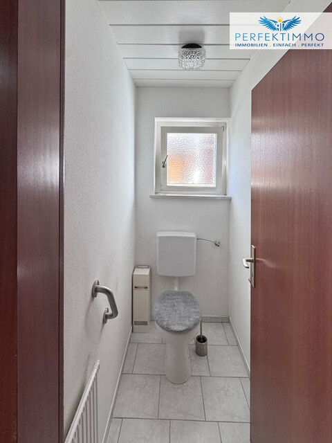 Seltene Gelegenheit in begehrter Wohnlage - großzügiges Einfamilienhaus mit Garten und Weinkeller