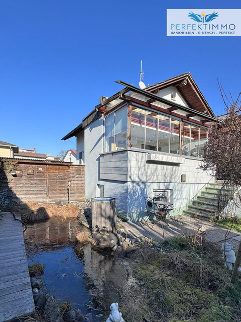 Seltene Gelegenheit in begehrter Wohnlage - großzügiges Einfamilienhaus mit Garten und Weinkeller