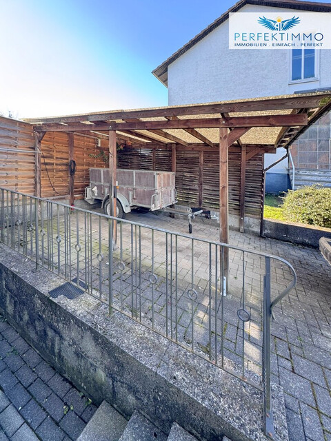 Seltene Gelegenheit in begehrter Wohnlage - großzügiges Einfamilienhaus mit Garten und Weinkeller