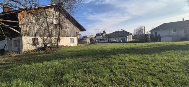 Großzügiges 1000m² Grundstück mit Altbestand in Lauterach, Vorarlberg
