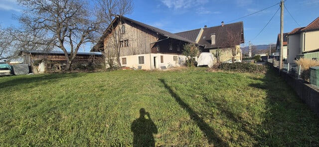 Großzügiges 1000m² Grundstück mit Altbestand in Lauterach, Vorarlberg