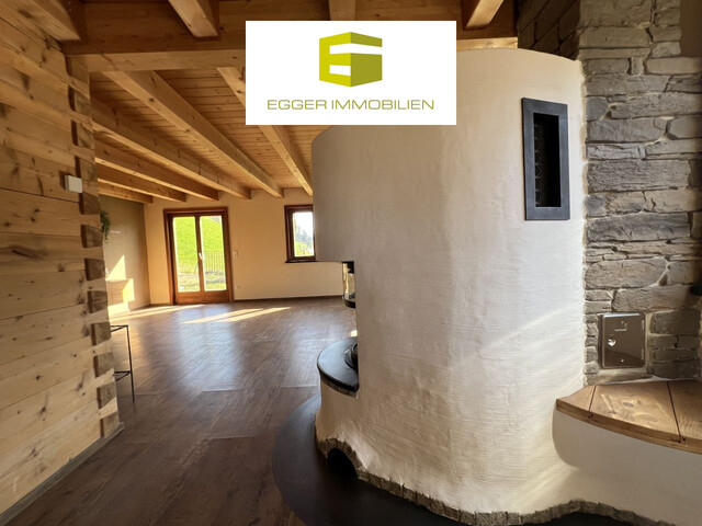 GEMÜTLICHES HOLZHAUS MIT FANTASTISCHEM AUSBLICK