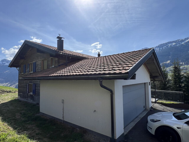 GEMÜTLICHES HOLZHAUS MIT FANTASTISCHEM AUSBLICK