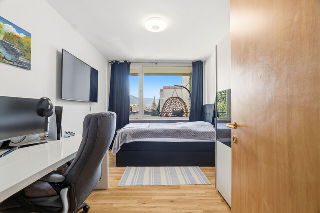 Großzügige 5-Zimmer-Wohnung mit Balkon in begehrter Lage