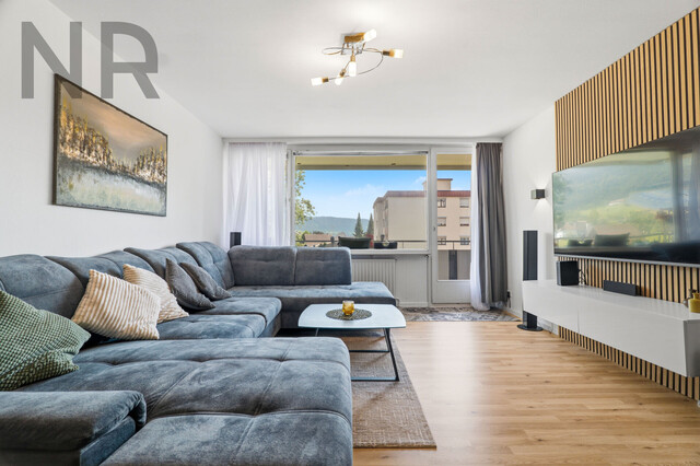 Großzügige 5-Zimmer-Wohnung mit Balkon in begehrter Lage