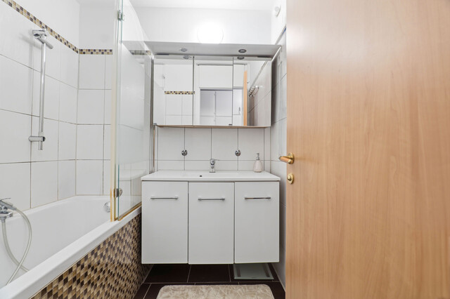 Großzügige 5-Zimmer-Wohnung mit Balkon in begehrter Lage