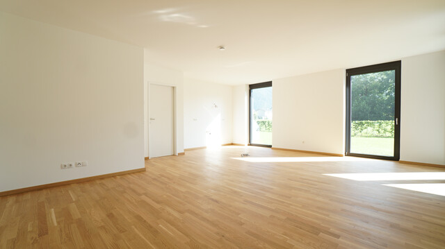 Schöne, neue 3-Zimmer-Wohnung mit Bergpanorama und großem Garten 