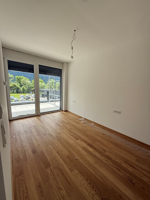  Exklusiv und sonnig 3-Zi-Wohnung in Schlins        "ERSTBEZUG"