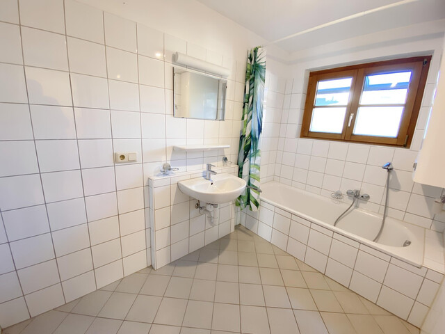 Bezaubernde 3-Zimmer-Maisonettewohnung mit Balkon in Koblach zu vermieten!