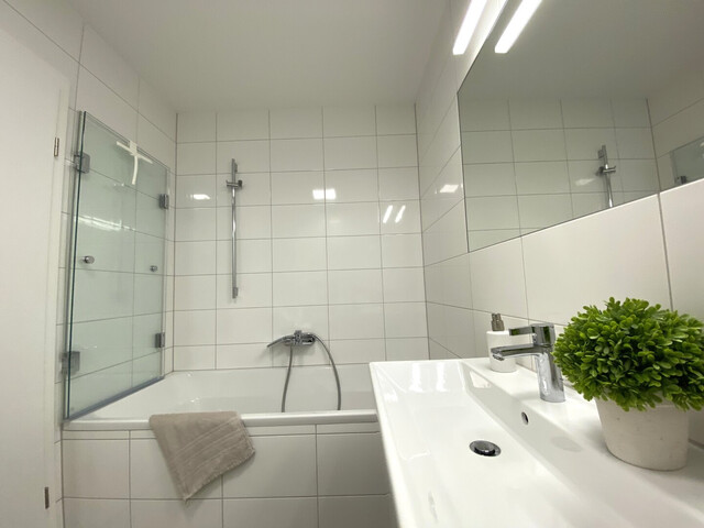 Äußerst gepflegte 3 Zimmer Wohnung mit stilvollem Flair/Balkon & 1 TG-Stellplatz