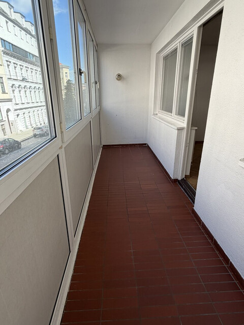 4-Zimmer-Wohnung mit Loggia und Einbauküche in 1160 Wien, 97m² - WG geeignet