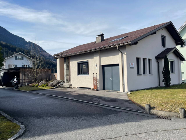 Charmantes Einfamilienhaus in Frastanz, mit großem Grundstück, Privatverkauf