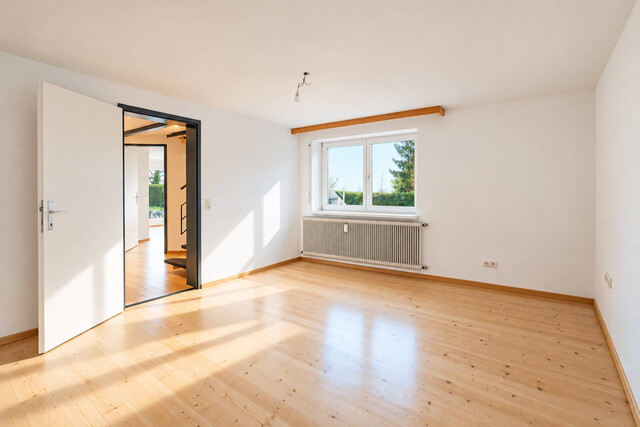 Wohnen mit Weitblick in Feldkirch: Zweifamilienhaus in begehrter Hanglage