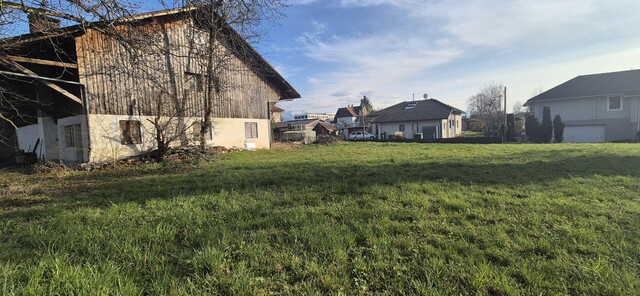 Großzügiges 1000m² Grundstück mit Altbestand in Lauterach, Vorarlberg