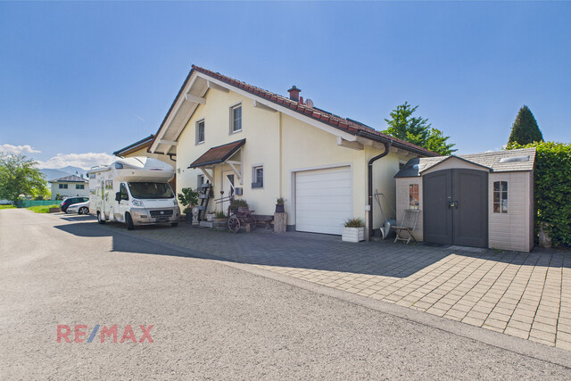 Großzügiges Einfamilienhaus mit Traumgarten in idyllischer Ruhelage in Meiningen zum wohlfühlen!