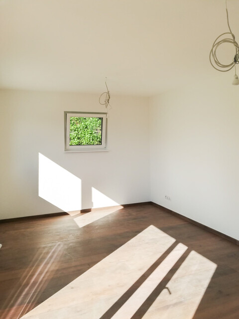 Tolles Einfamilienhaus in Hanglage mit Keller und Garage